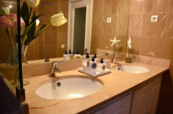Bed & Breakfast Shiado Lisbon